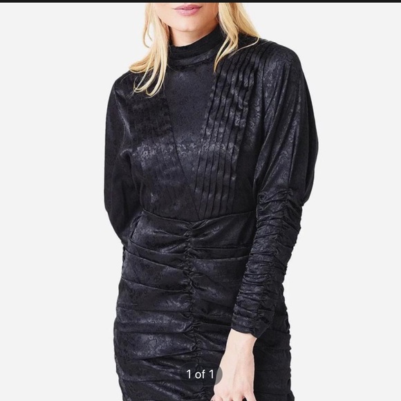 Hunter Bell Ariana High Neck Long Sleeve
Ruched Black Mini Dress Size 6 - Picture 4 of 4